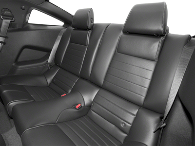 2013 Ford Mustang 2dr Cpe V6