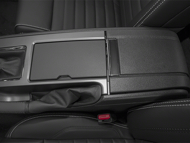 2013 Ford Mustang 2dr Cpe V6