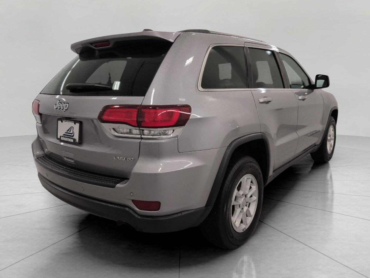 2020 Jeep Grand Cherokee Laredo E 4x4