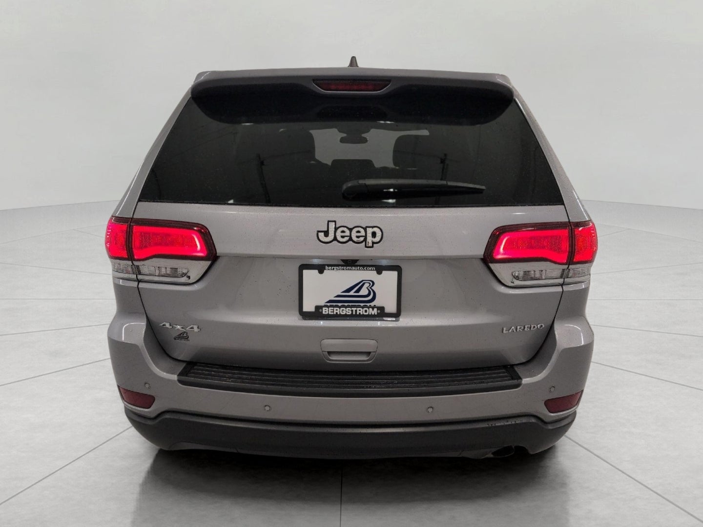 2020 Jeep Grand Cherokee Laredo E 4x4