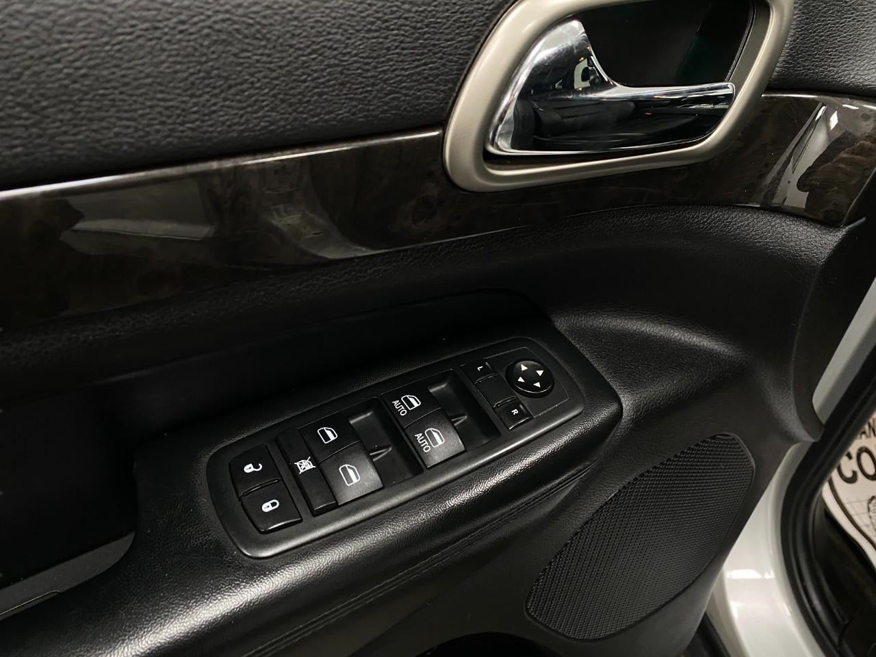 2013 Jeep Grand Cherokee 4WD 4dr Laredo