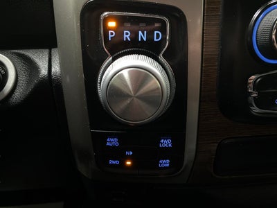 2017 RAM 1500 Laramie 4x4 Crew Cab 5'7 Box