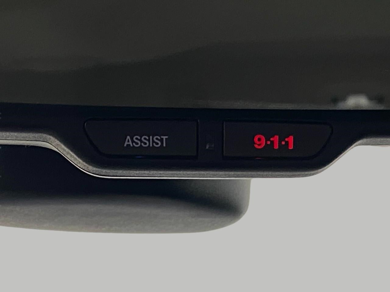 2017 RAM 1500 Laramie 4x4 Crew Cab 5'7 Box