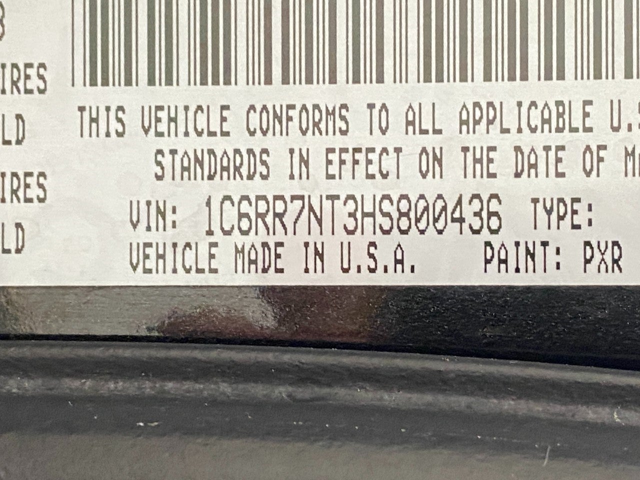 2017 RAM 1500 Laramie 4x4 Crew Cab 5'7 Box