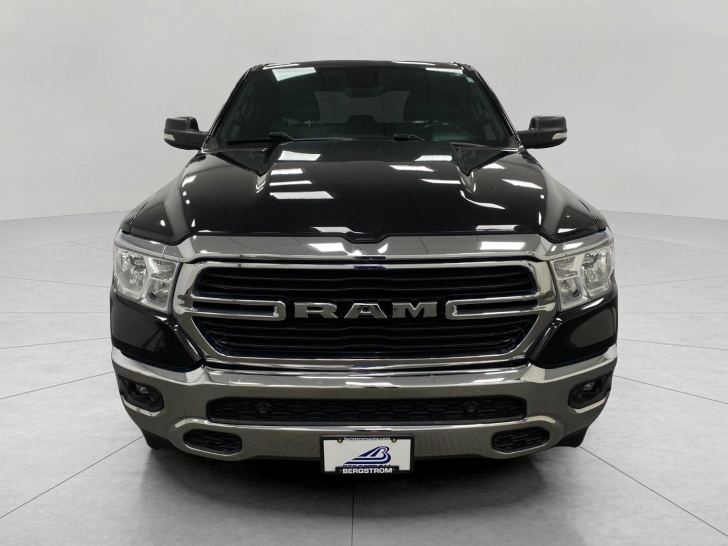 2021 RAM 1500 Big Horn 4x4 Quad Cab 6'4 Box