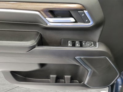 2022 Chevrolet Silverado 1500 4WD Crew Cab 147 RST