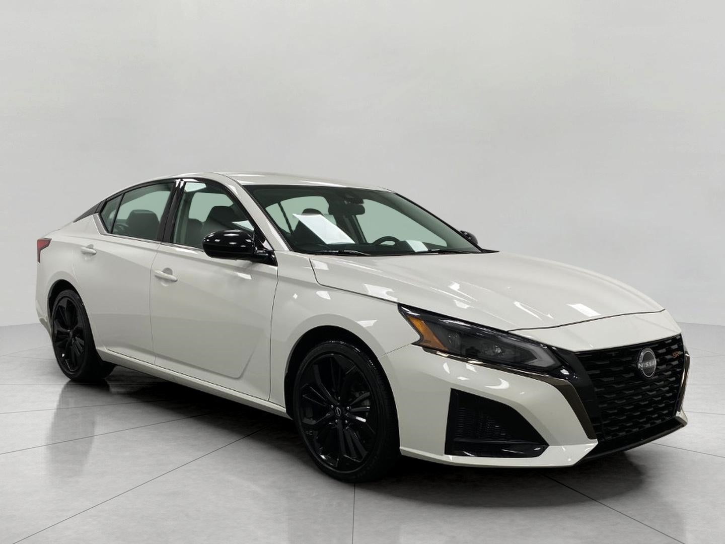 2024 Nissan Altima SR