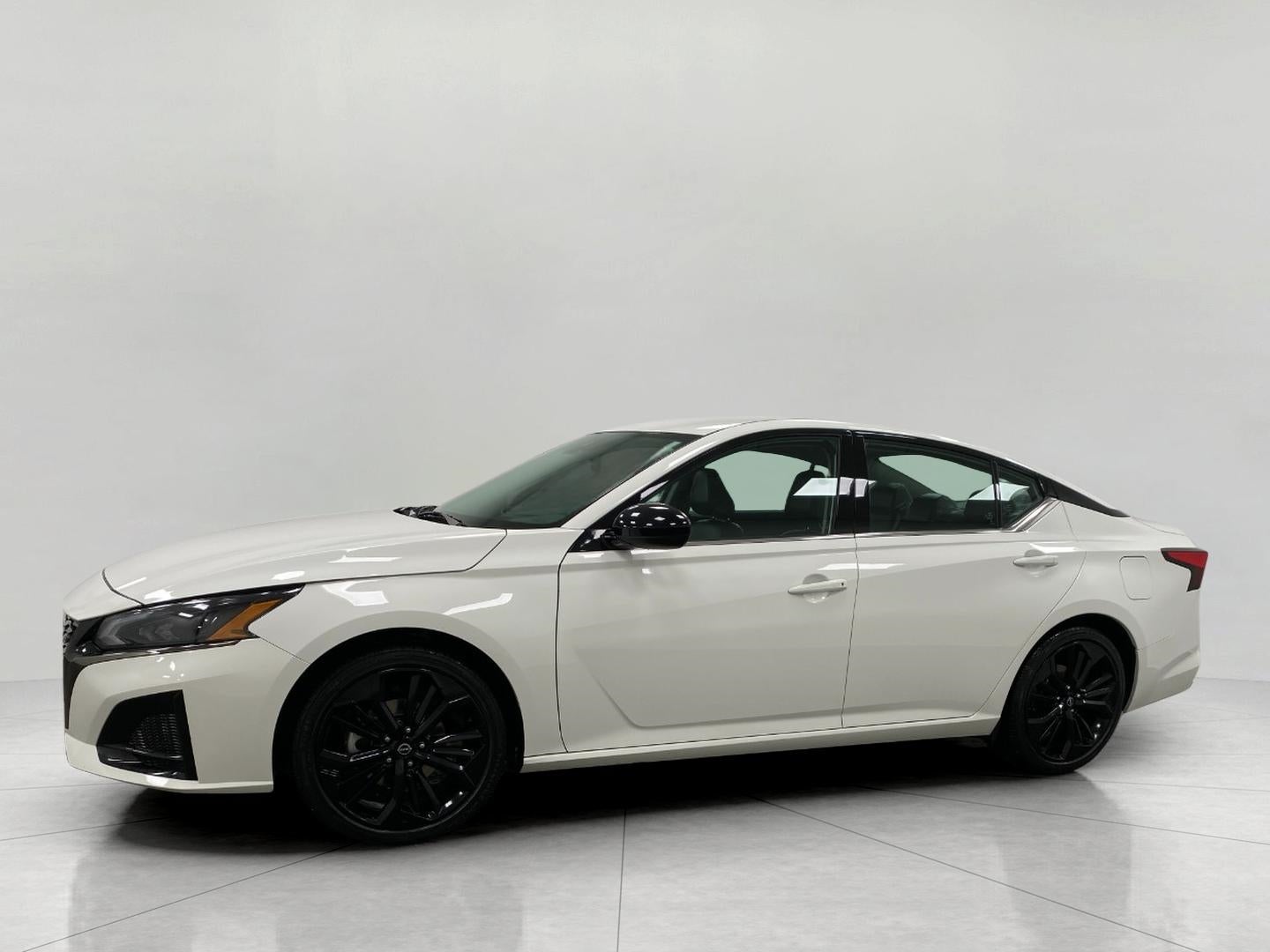 2024 Nissan Altima SR