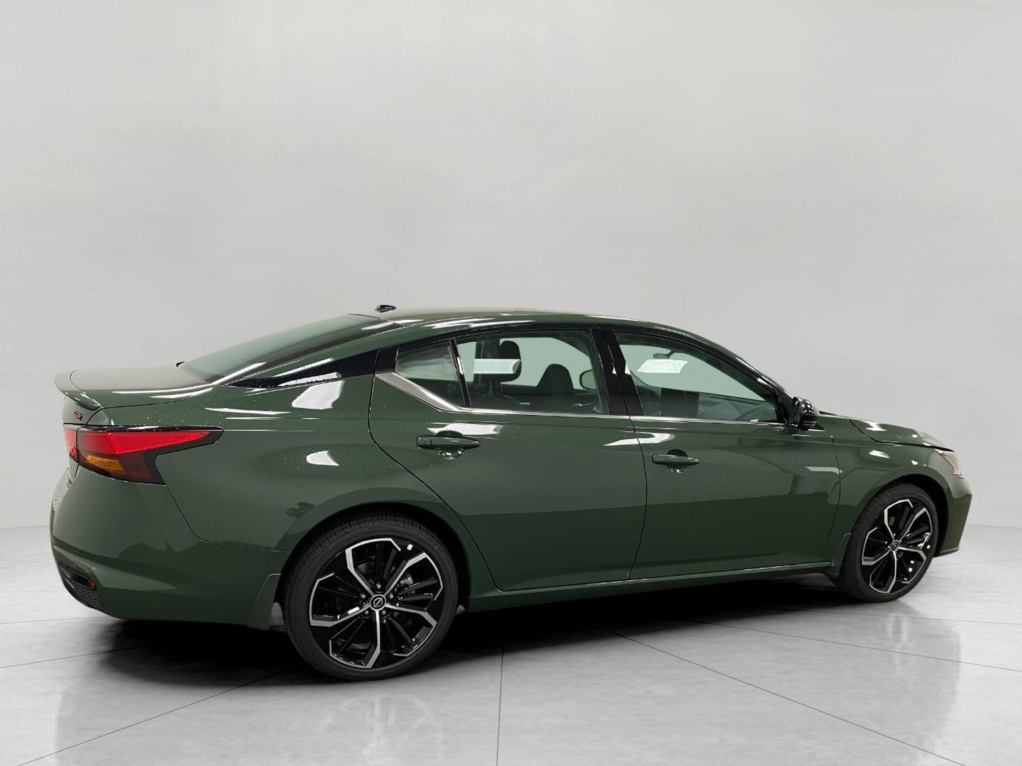 2026 Nissan Altima SR