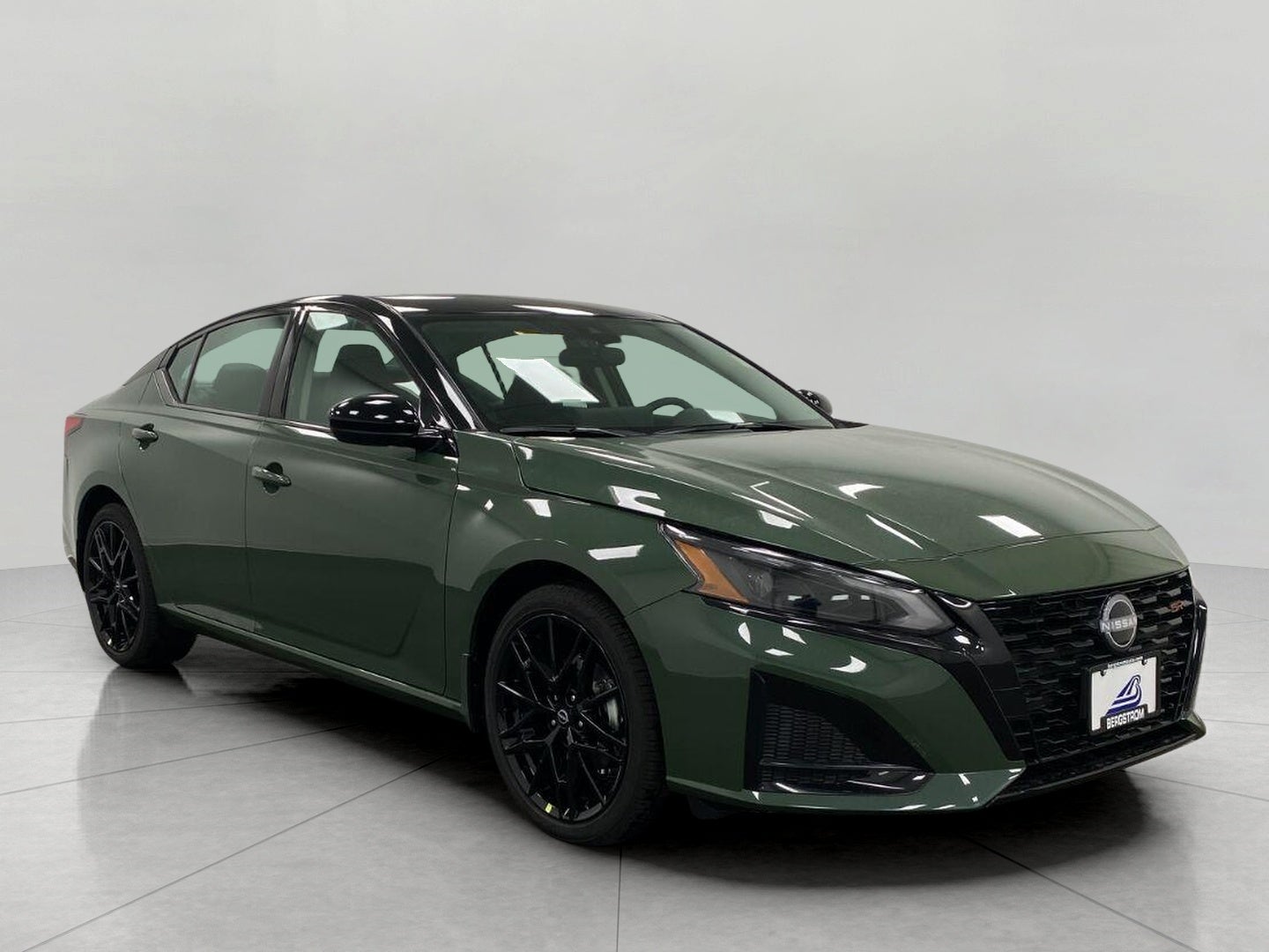 2026 Nissan Altima SR Midnight Edition®