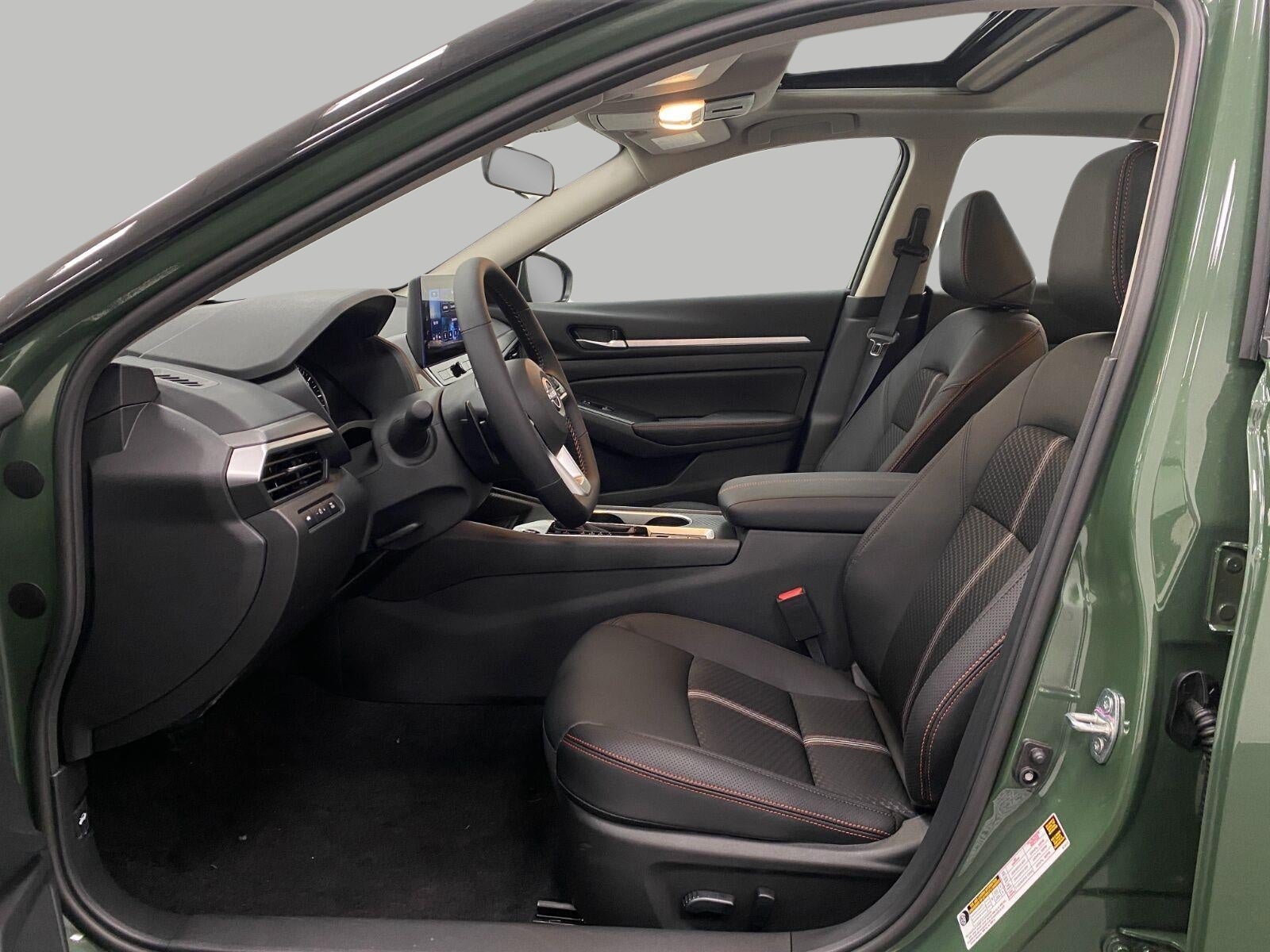 2026 Nissan Altima SR Midnight Edition®