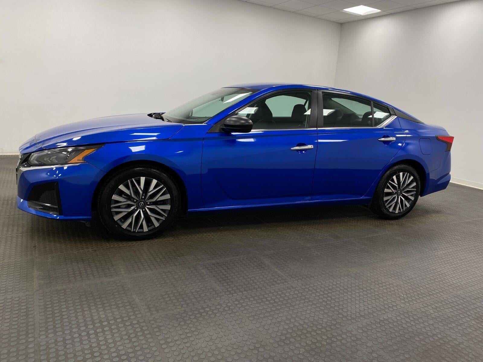 2025 Nissan Altima SV FWD