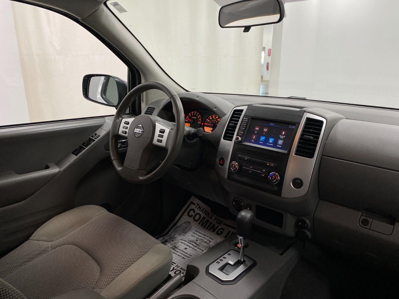 2021 Nissan Frontier Crew Cab 4x4 SV Auto