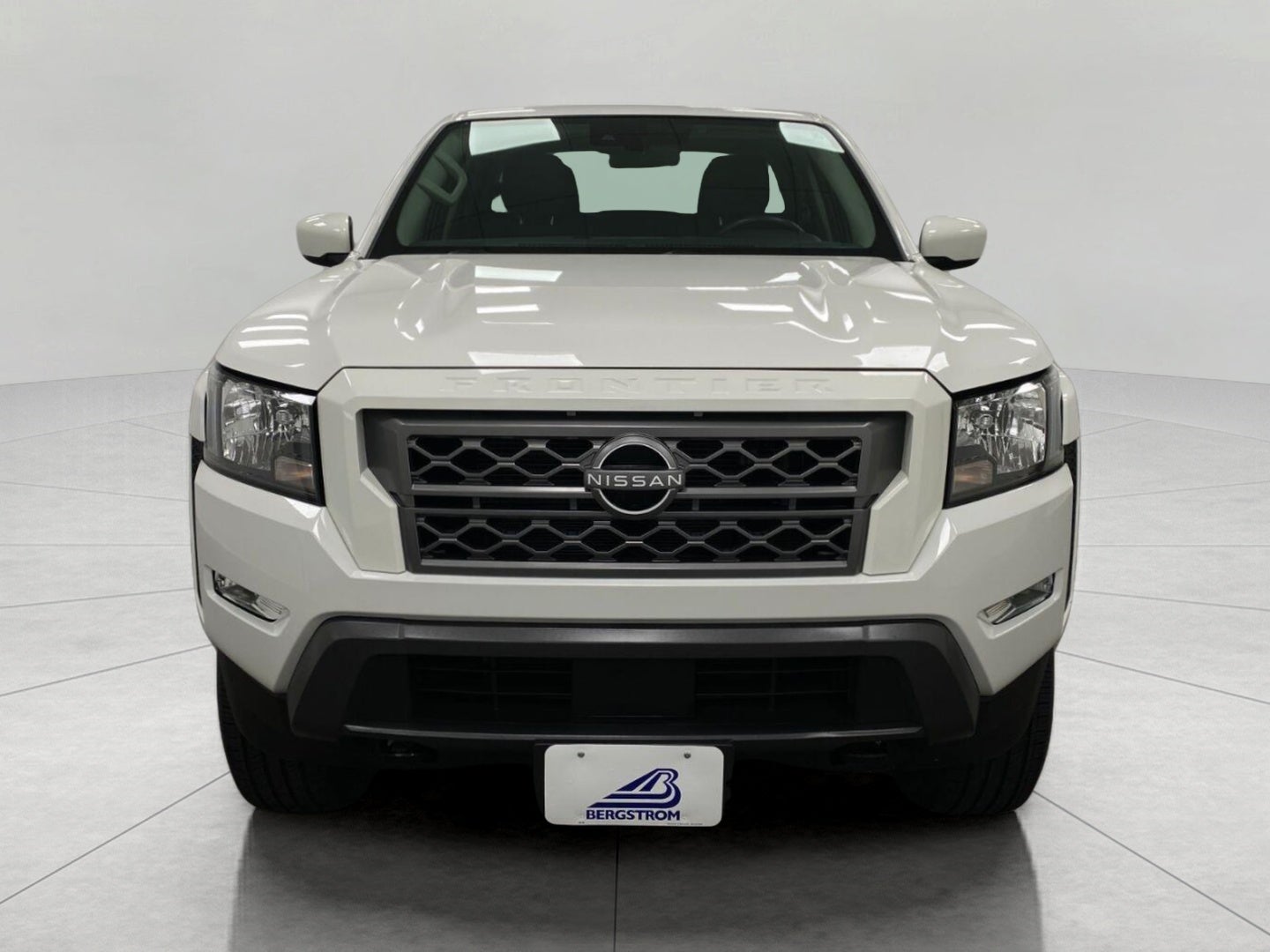 2023 Nissan Frontier Crew Cab SV