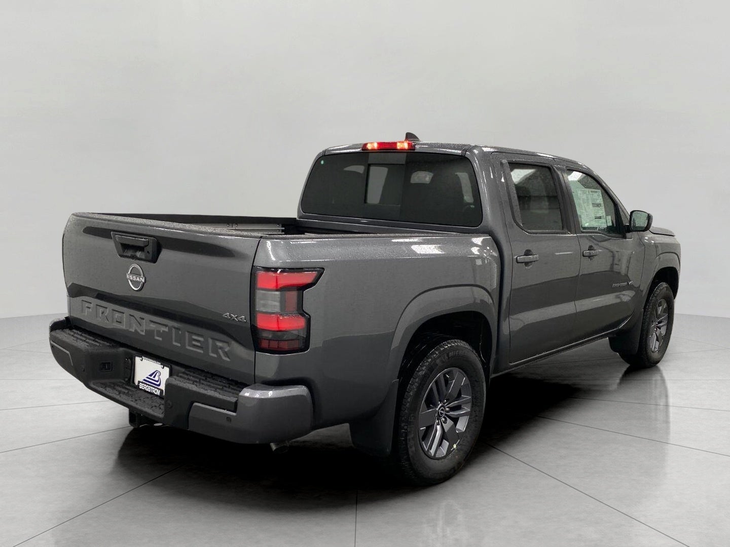 2027 Nissan Frontier Crew Cab SV
