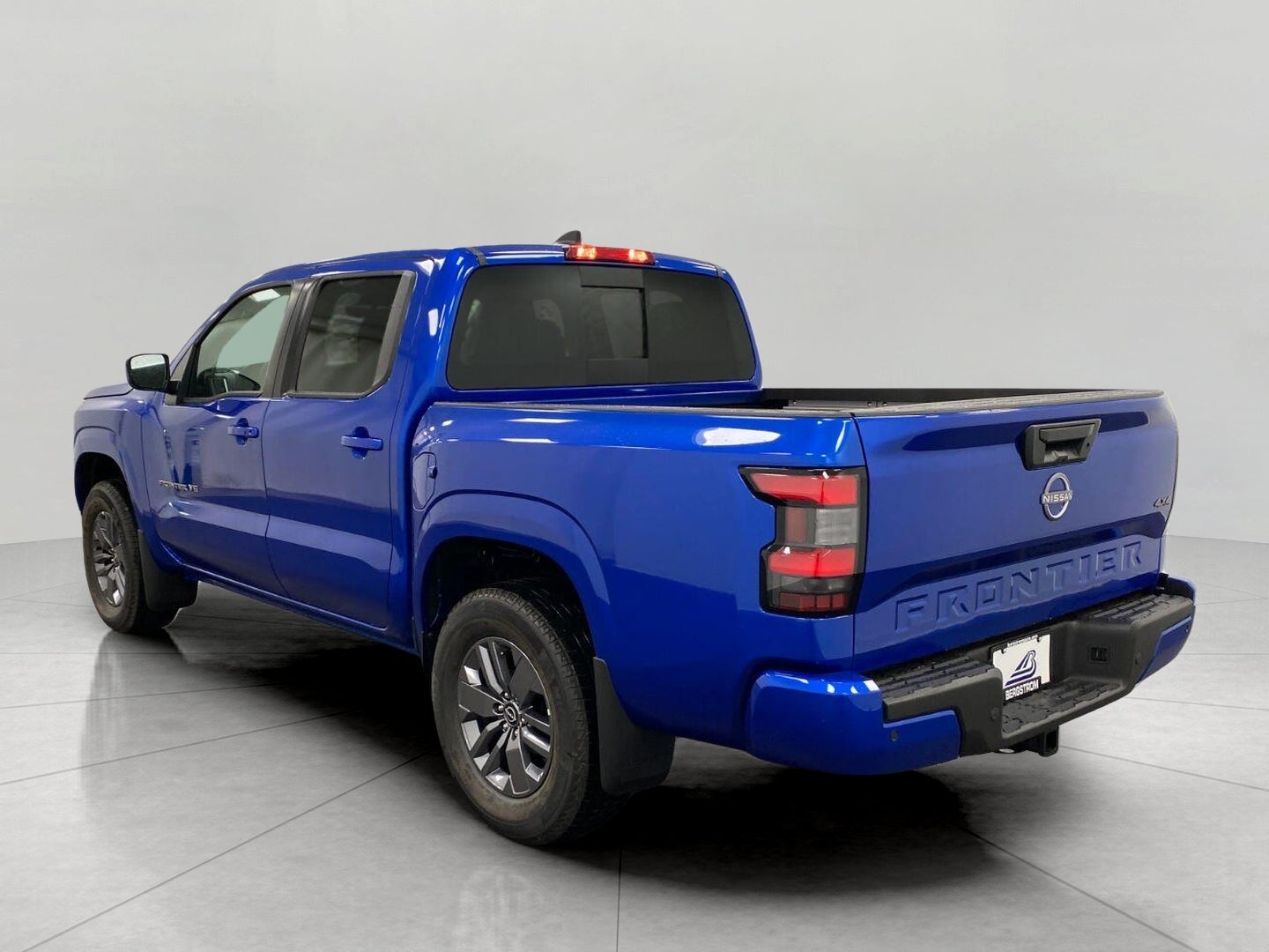 2027 Nissan Frontier Crew Cab SV