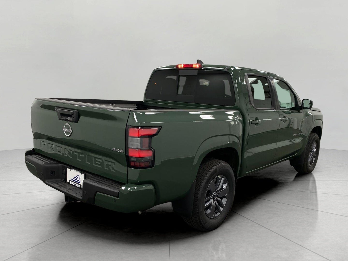 2027 Nissan Frontier Crew Cab SV