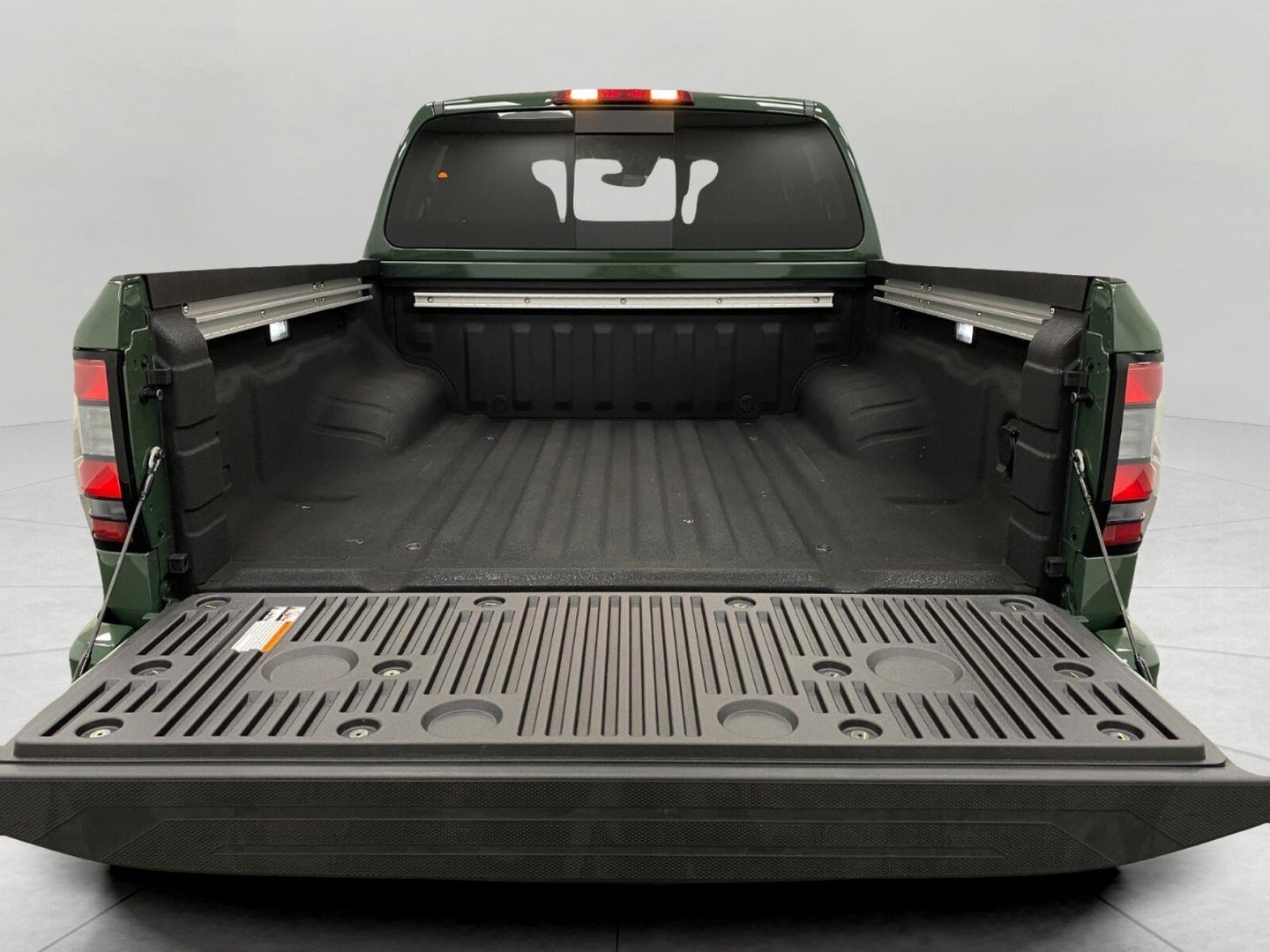 2027 Nissan Frontier Crew Cab SV