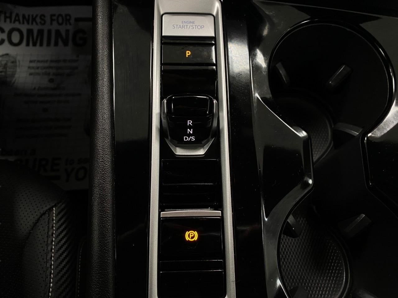 2025 Volkswagen Atlas Cross Sport 2.0T SE w/Technology 4MOTION