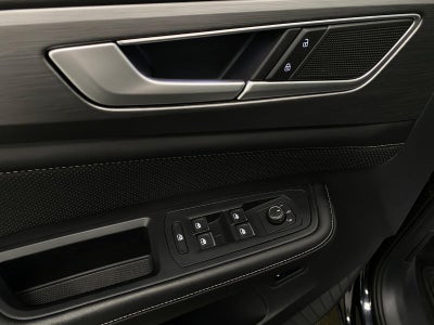 2024 Volkswagen Atlas Cross Sport 2.0T SE w/Technology 4MOTION