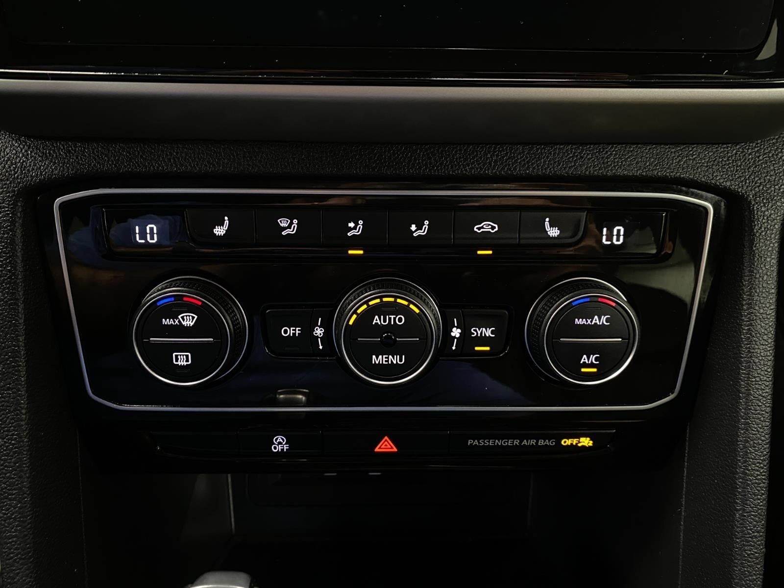 2022 Volkswagen Atlas Cross Sport 3.6L V6 SE w/Technology 4MOTION