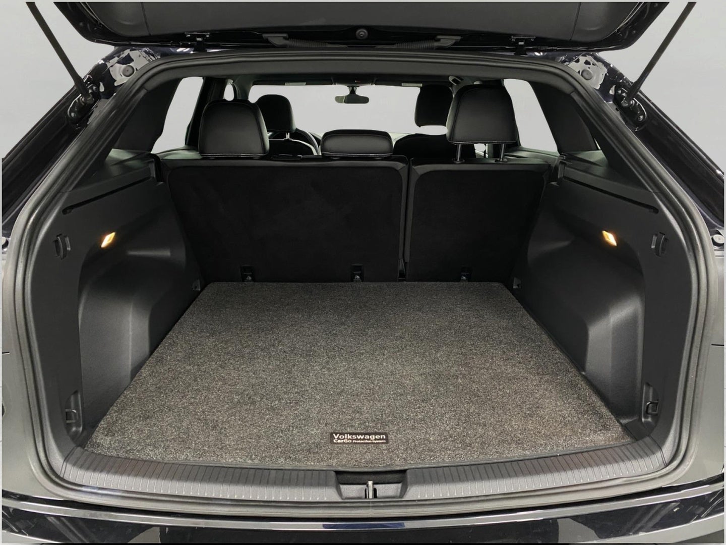 2022 Volkswagen Atlas Cross Sport 3.6L V6 SE w/Technology 4MOTION