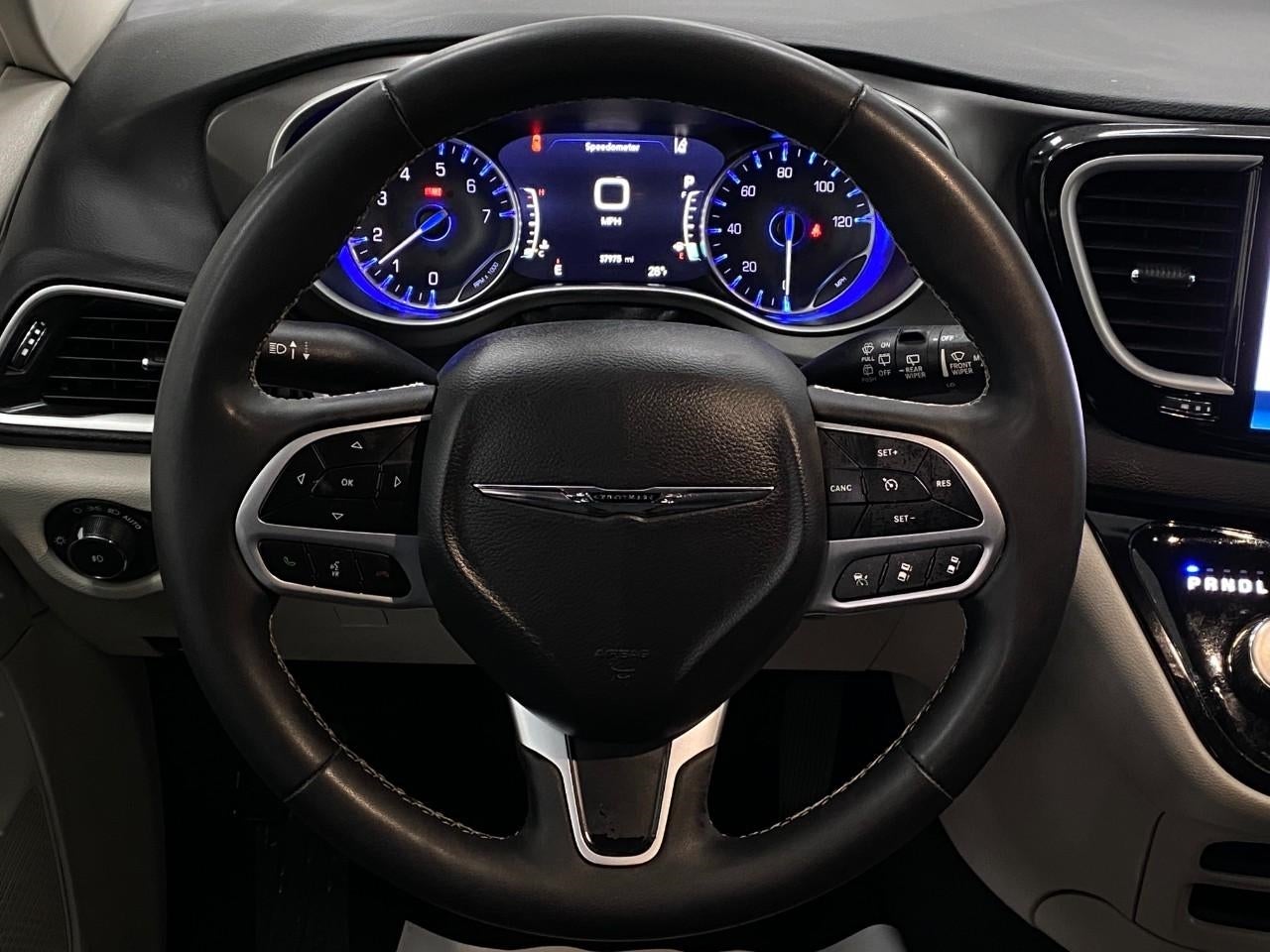 2024 Chrysler Pacifica Touring L FWD