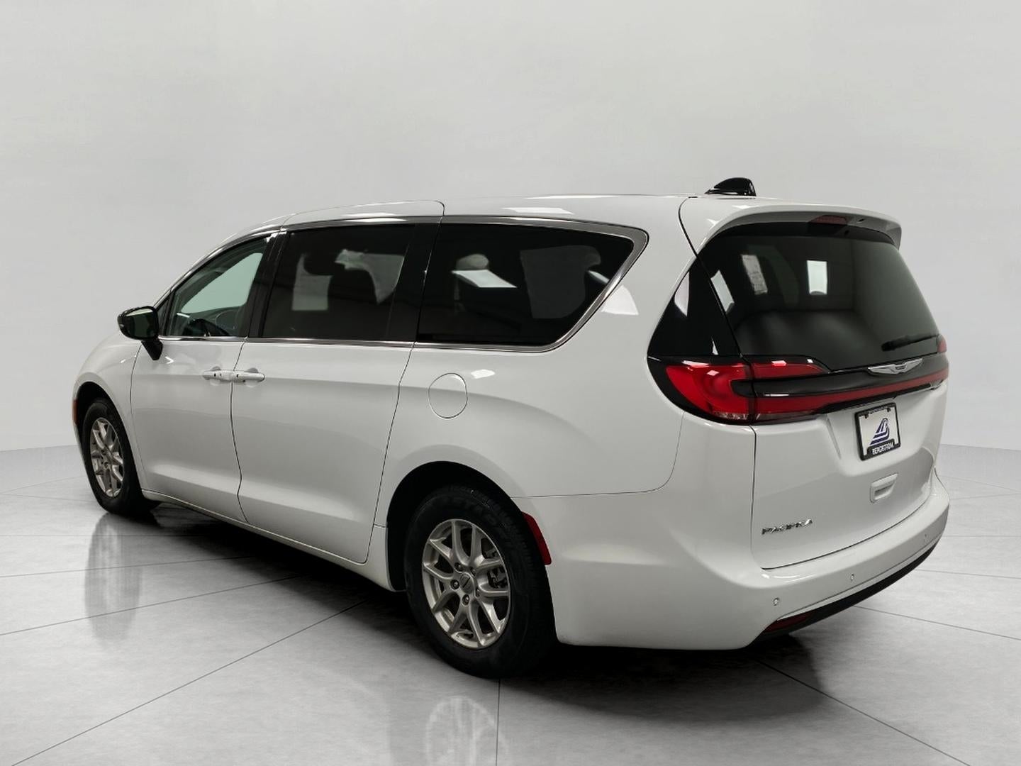 2024 Chrysler Pacifica Touring L FWD