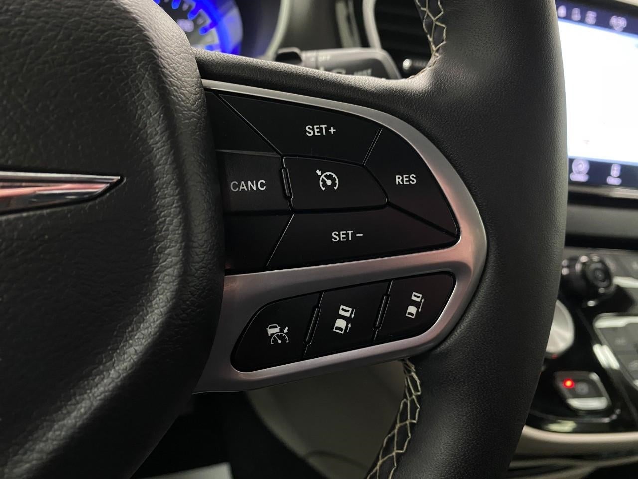 2024 Chrysler Pacifica Touring L FWD