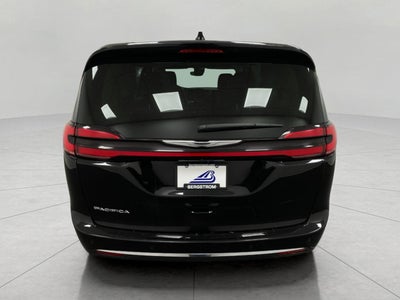 2024 Chrysler Pacifica Touring L FWD