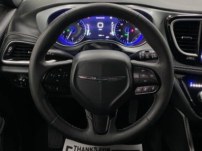 2025 Chrysler Pacifica Limited FWD