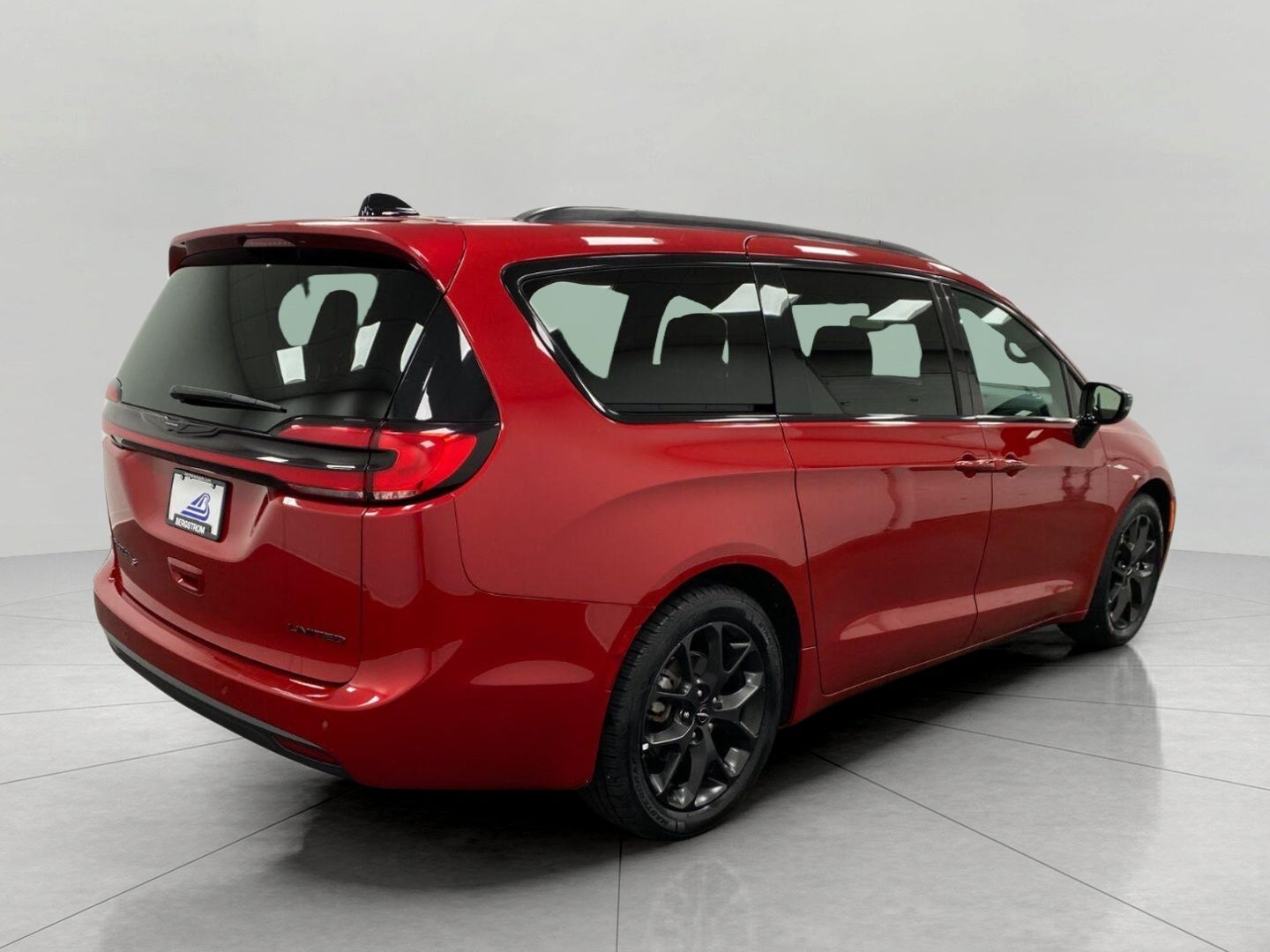 2025 Chrysler Pacifica Limited FWD