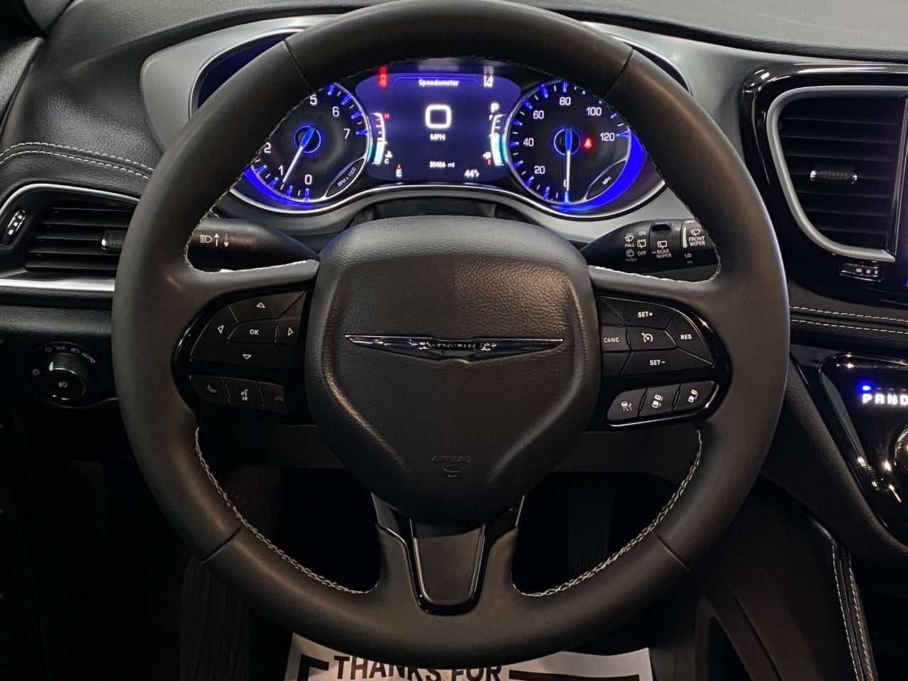 2025 Chrysler Pacifica Limited FWD