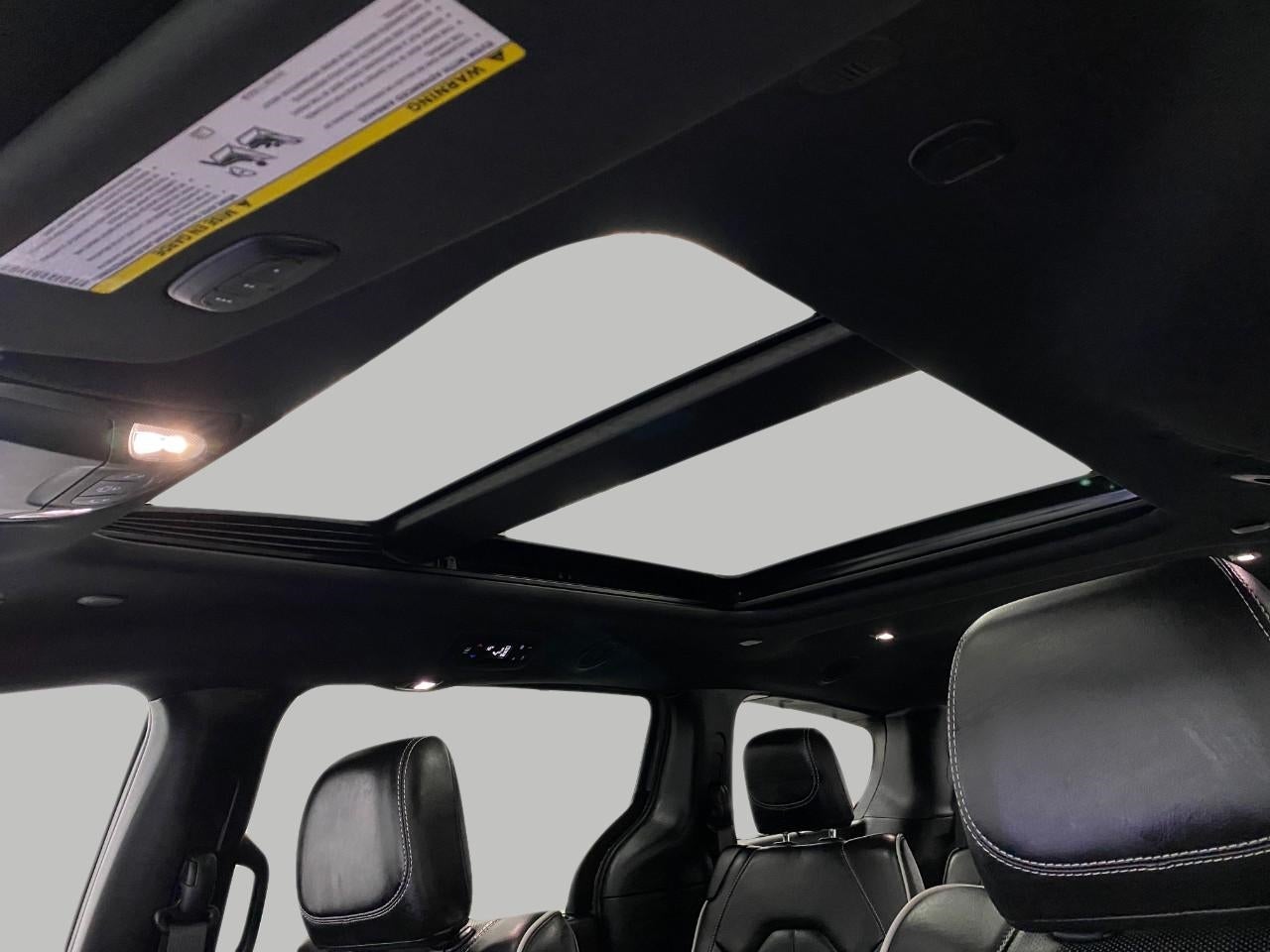 2025 Chrysler Pacifica Limited FWD
