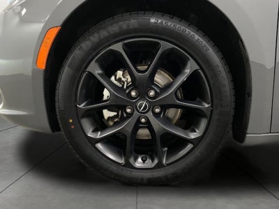 2025 Chrysler Pacifica Limited FWD
