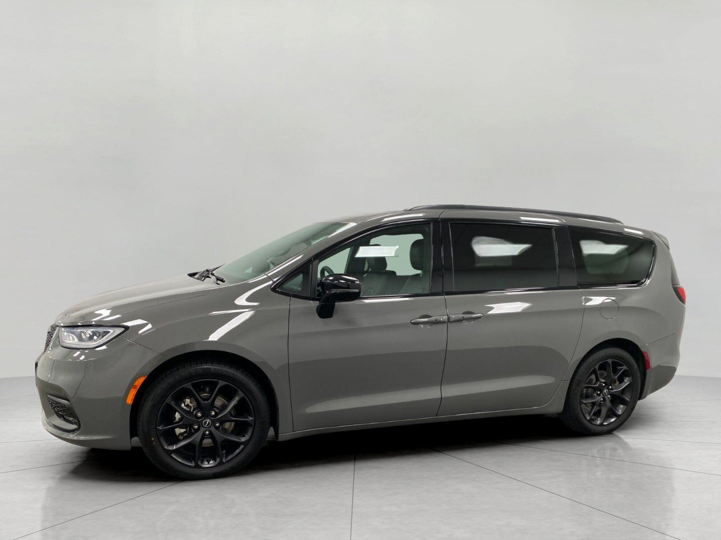 2025 Chrysler Pacifica Limited FWD