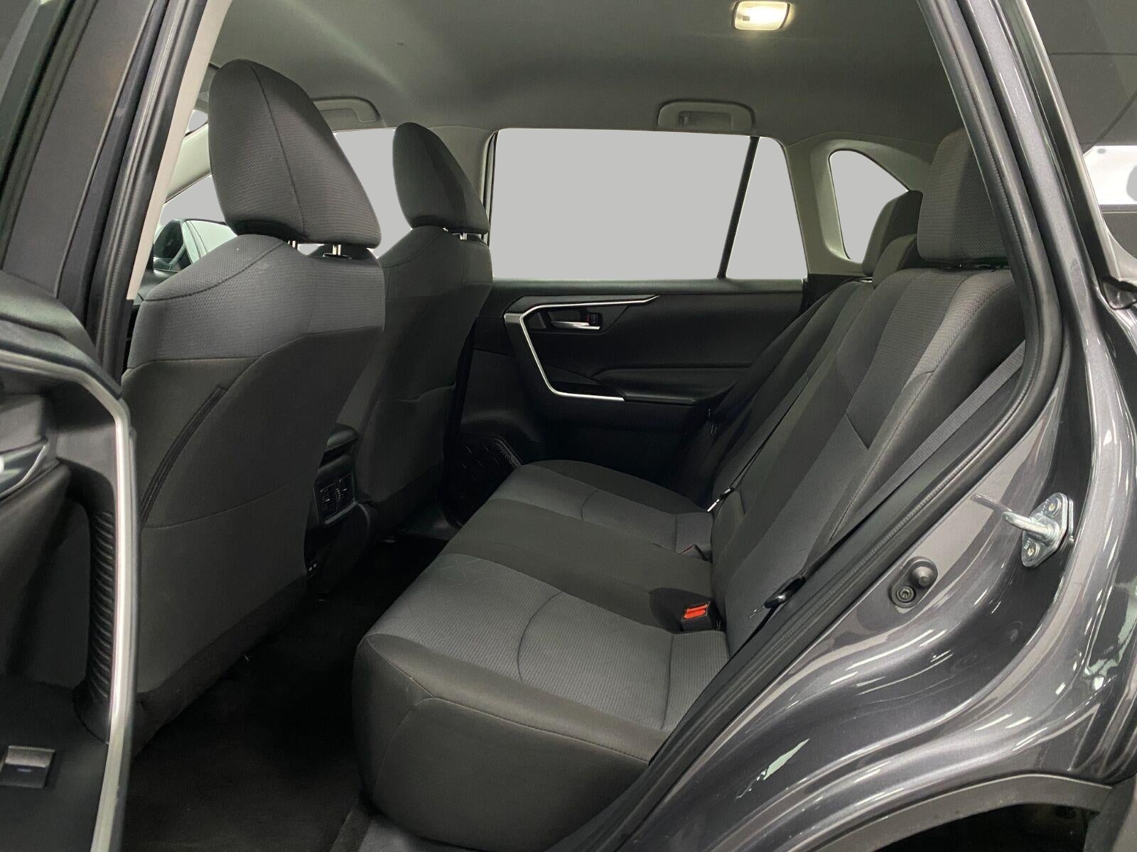 2025 Toyota RAV4 XLE AWD