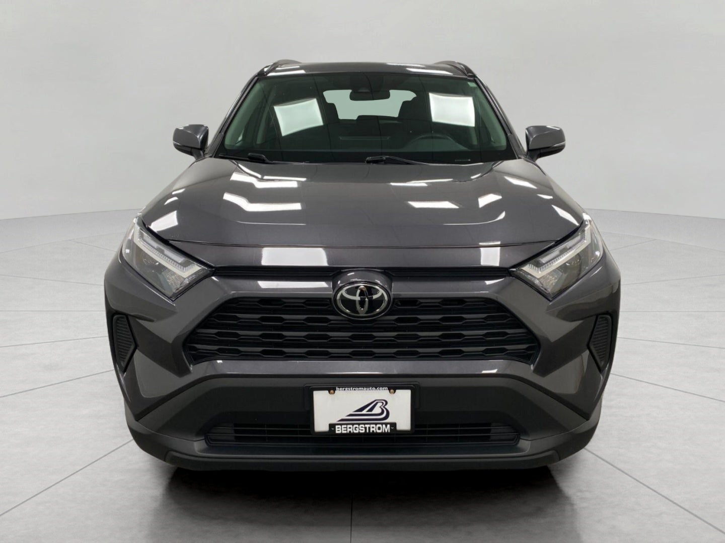 2025 Toyota RAV4 XLE AWD