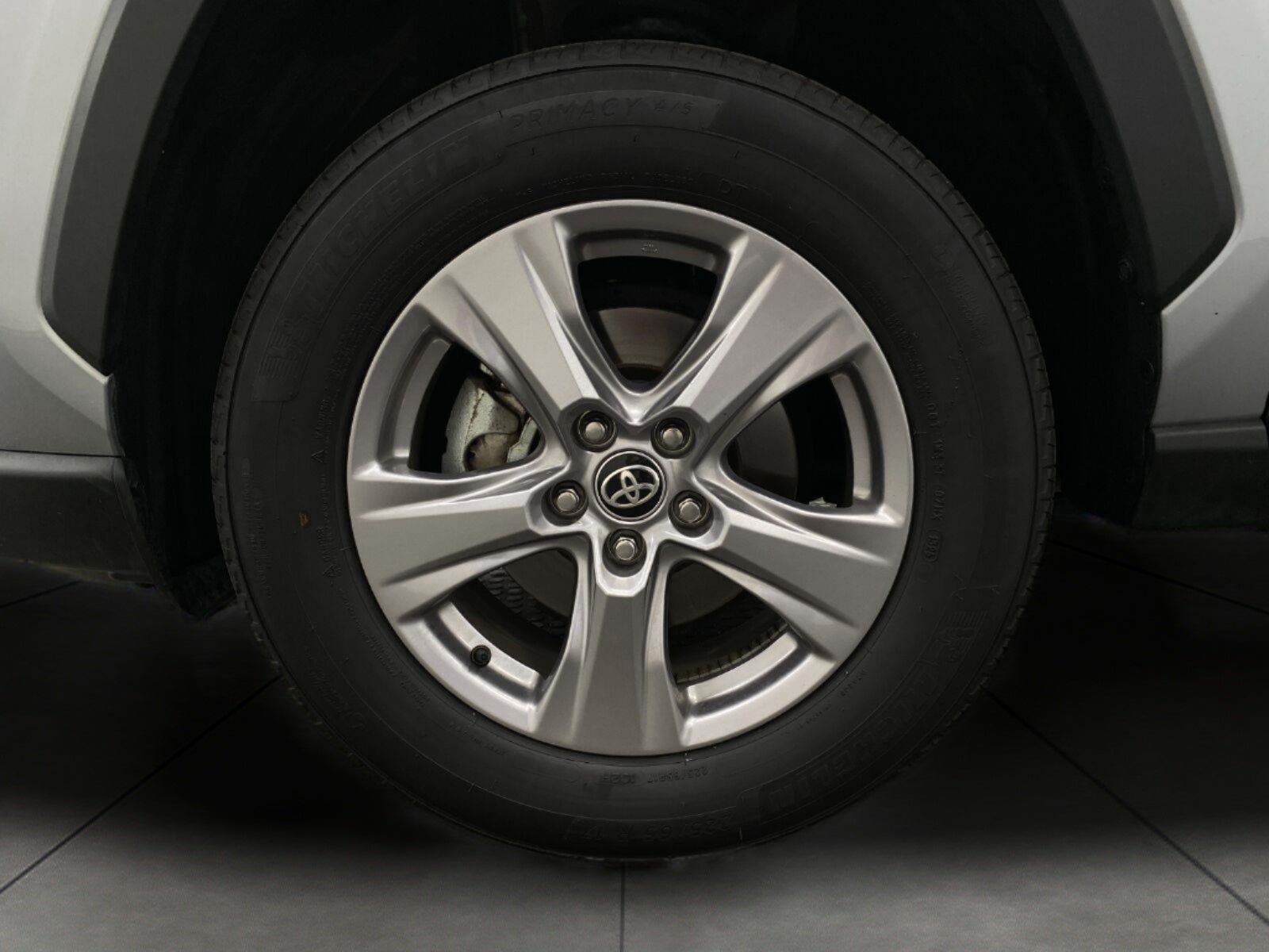 2025 Toyota RAV4 XLE AWD