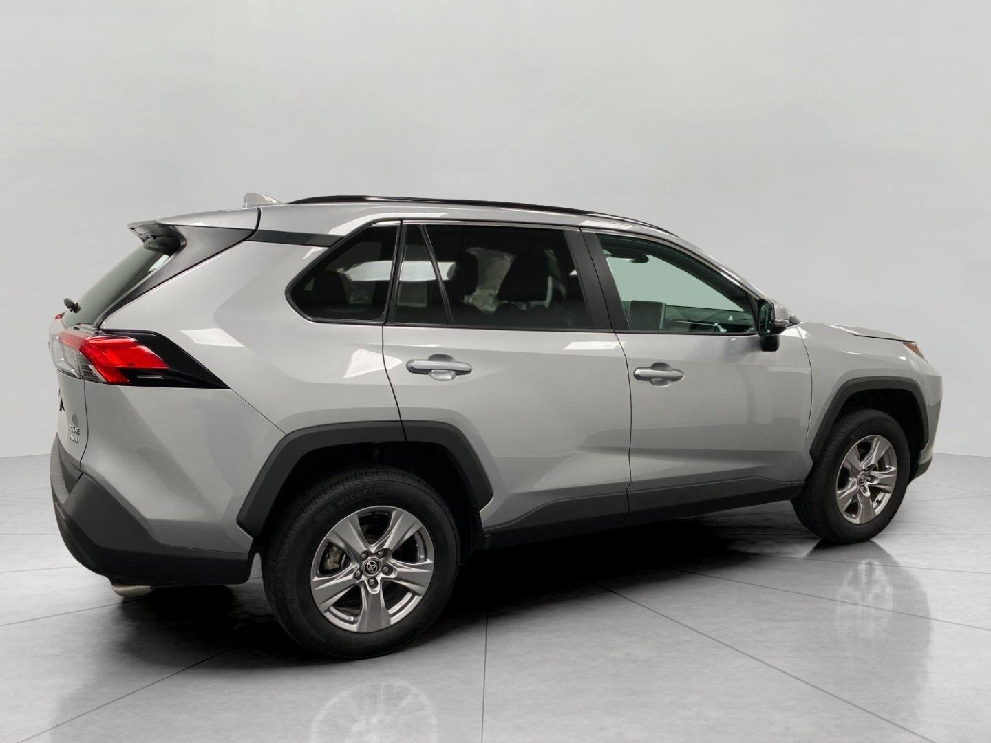 2025 Toyota RAV4 XLE AWD