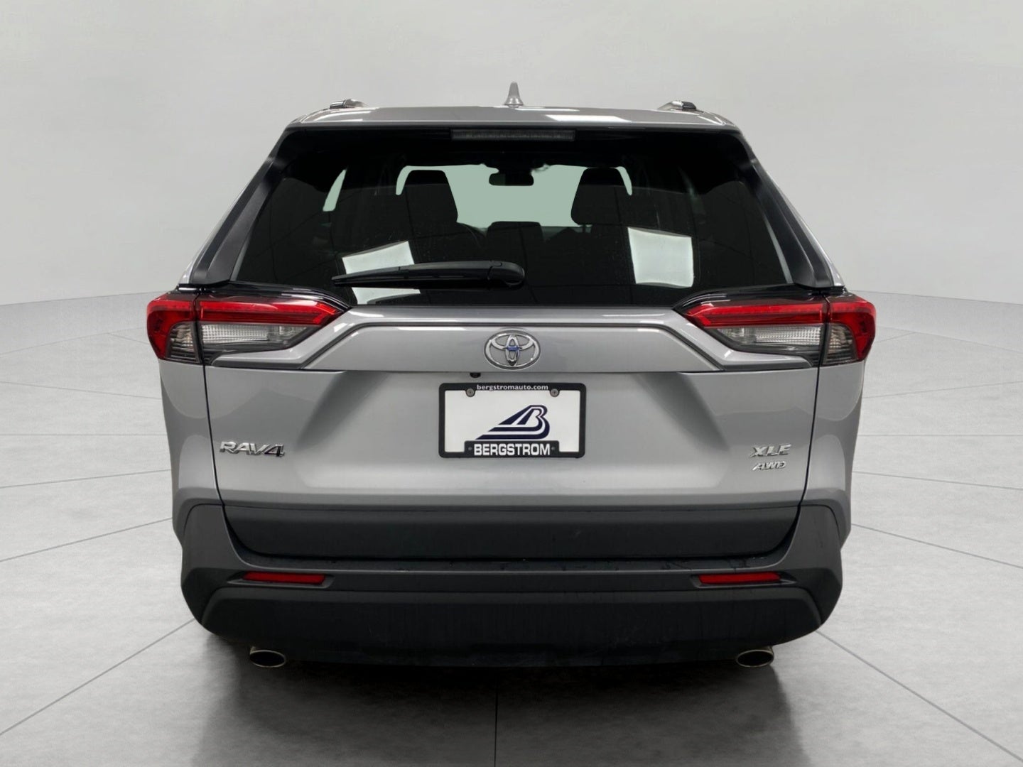 2025 Toyota RAV4 XLE AWD