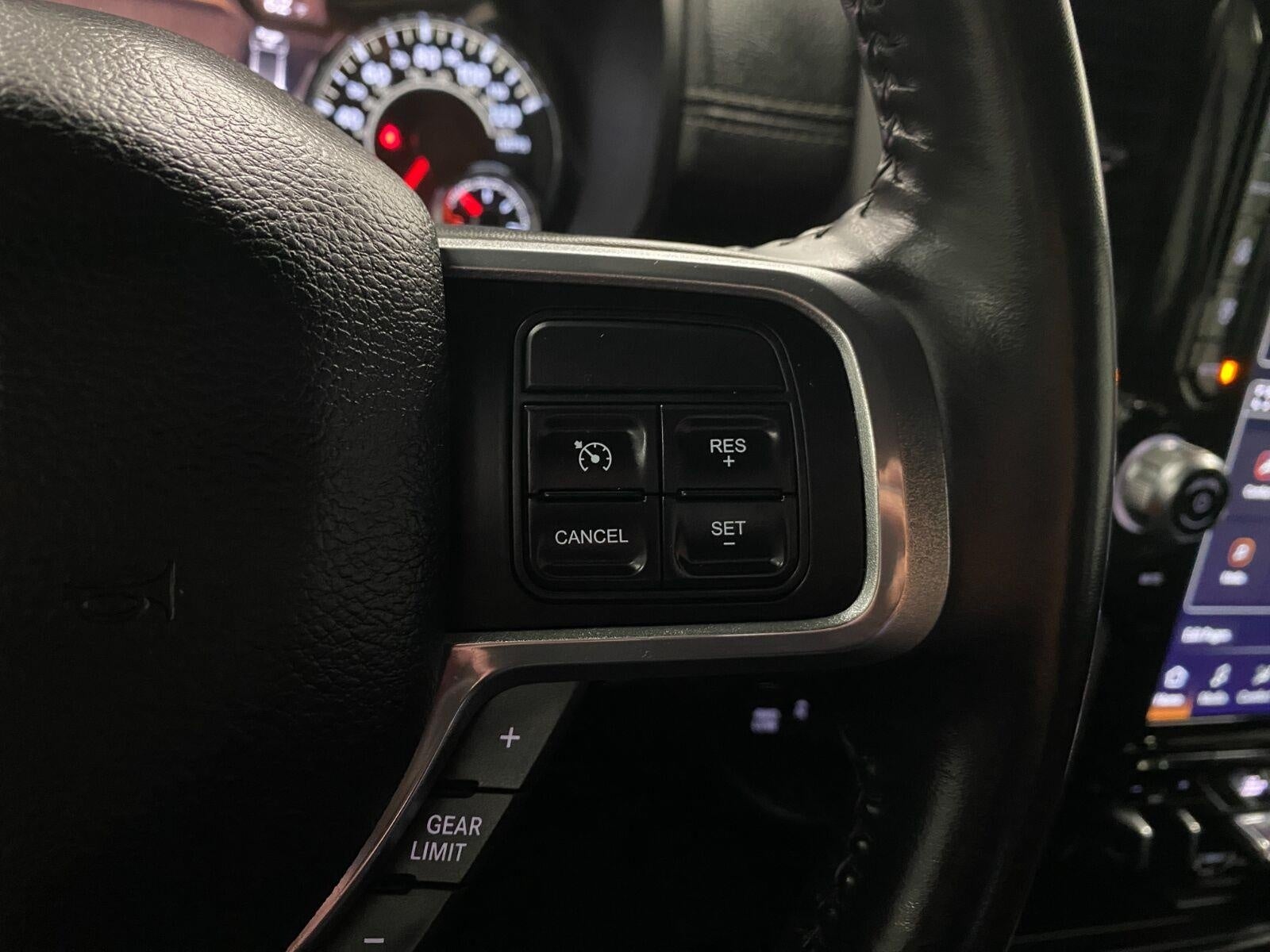 2022 RAM 2500 Laramie 4x4 Crew Cab 6'4 Box