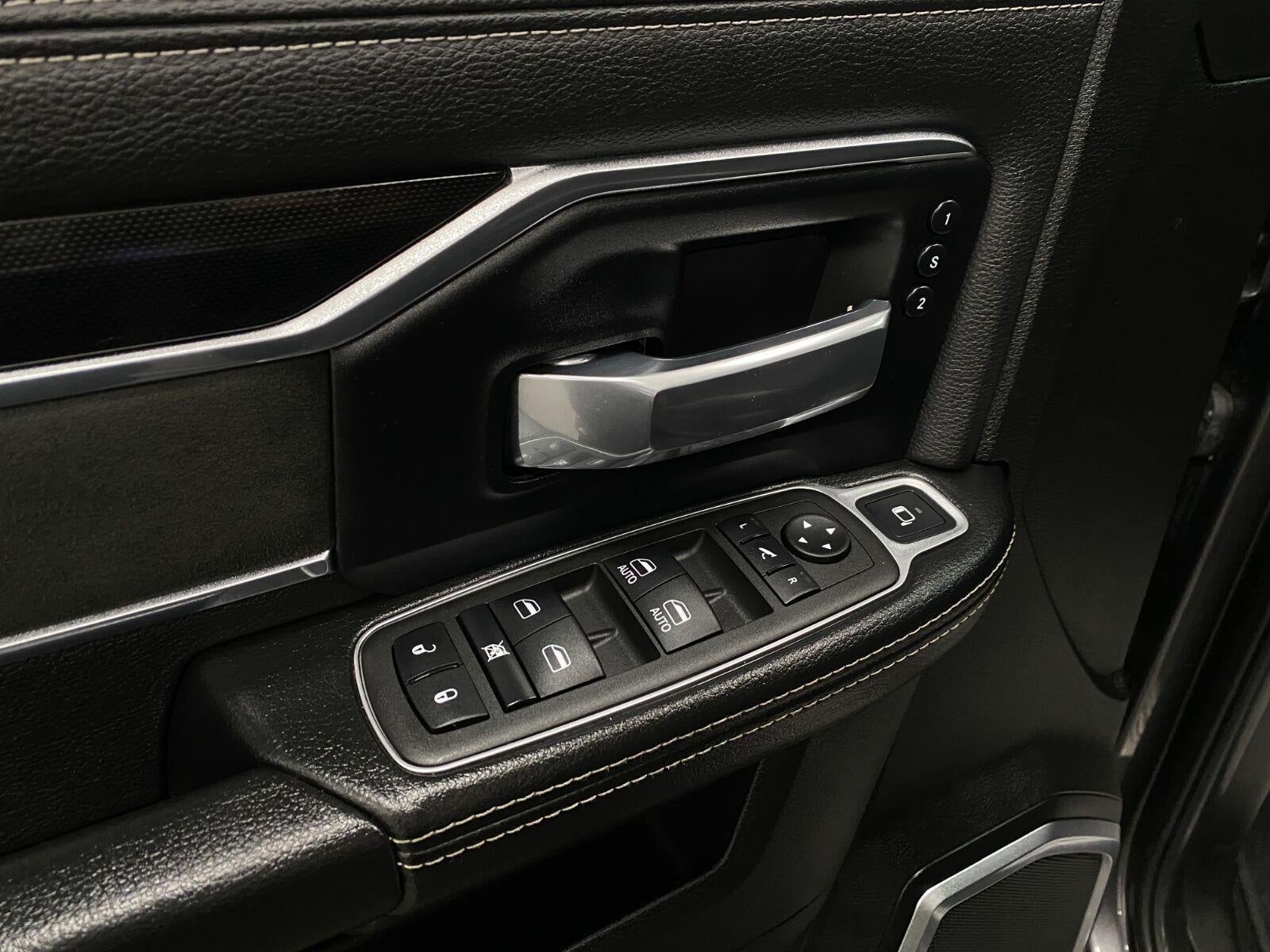 2022 RAM 2500 Laramie 4x4 Crew Cab 6'4 Box