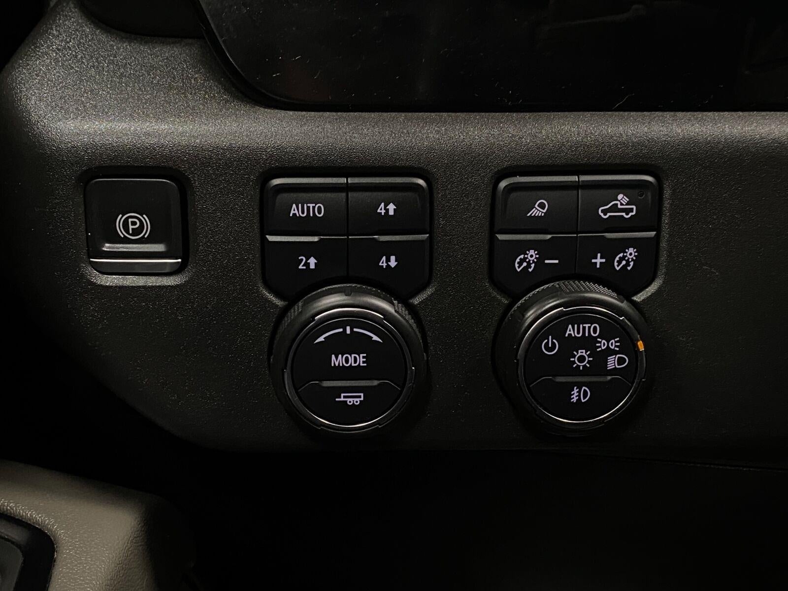 2022 Chevrolet Silverado 1500 4WD Crew Cab 147 ZR2