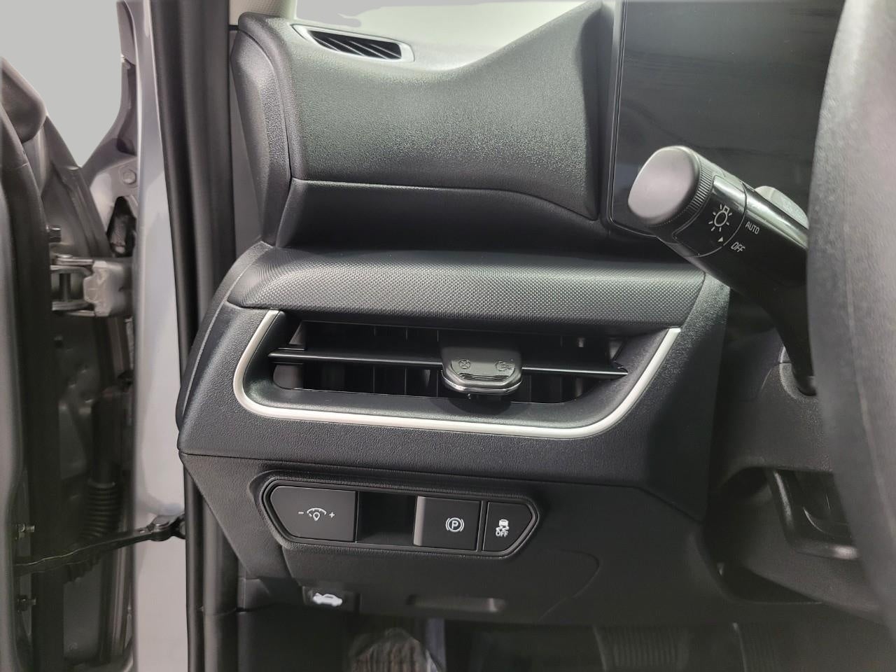 2025 Kia K4 LXS FWD