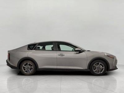 2025 Kia K4 LXS FWD