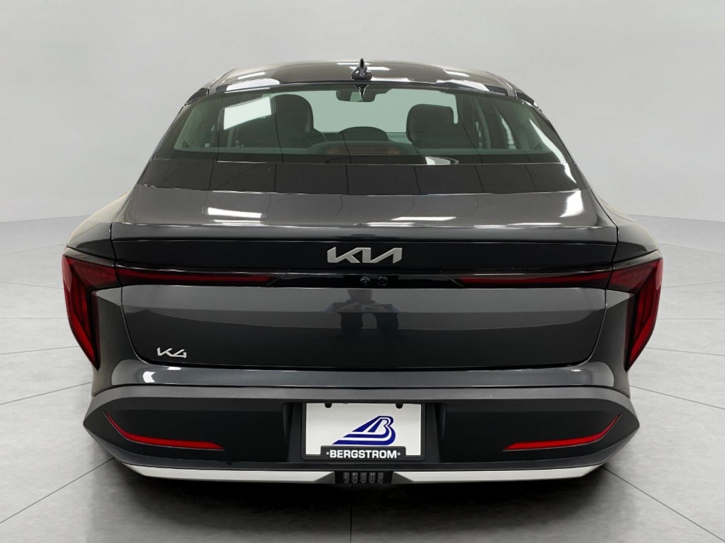2025 Kia K4 LXS FWD
