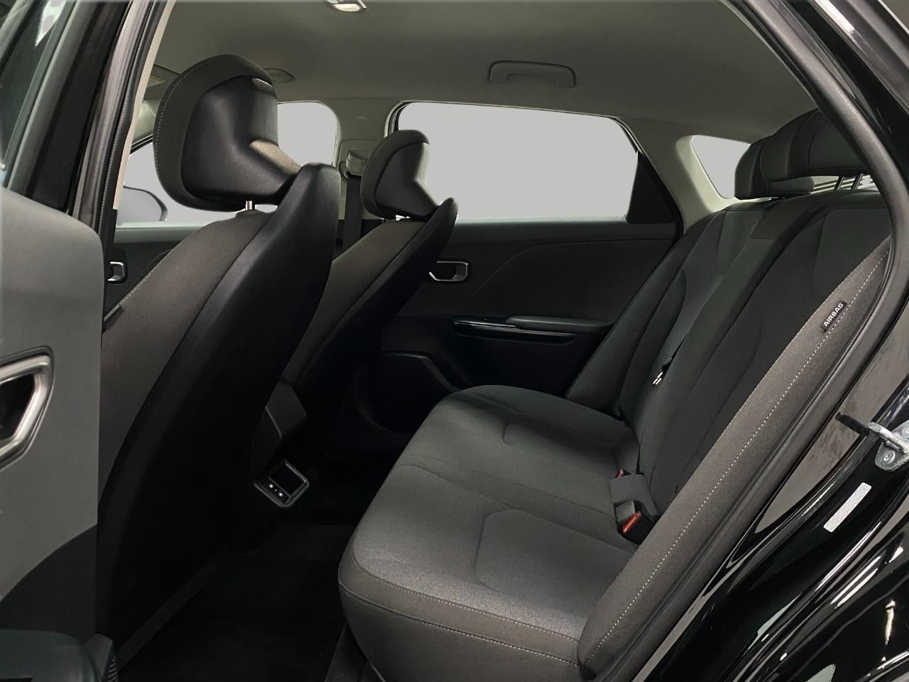 2025 Kia K4 LXS FWD