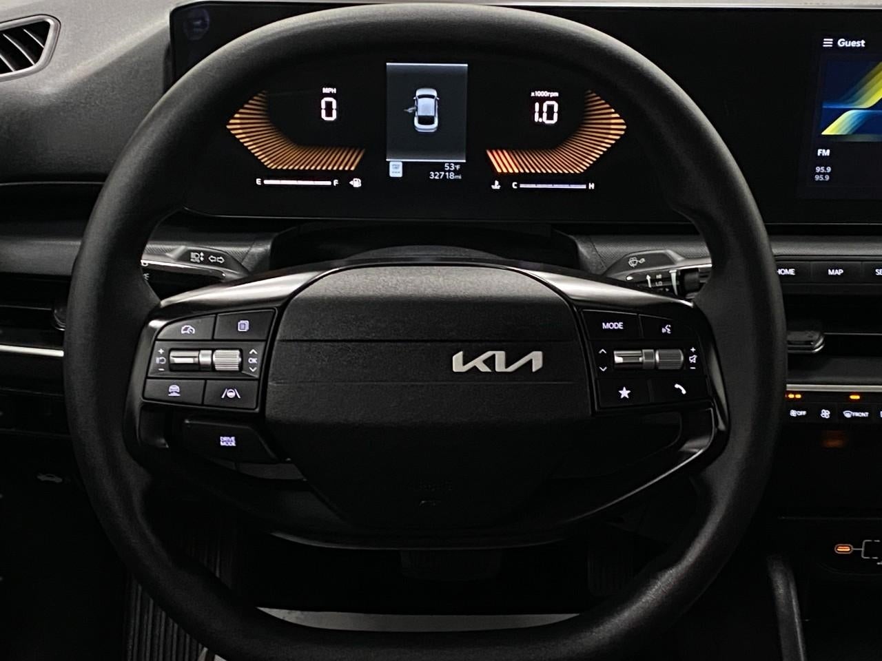 2025 Kia K4 LXS FWD