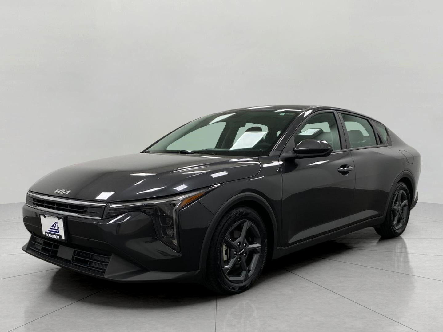 2025 Kia K4 LXS FWD